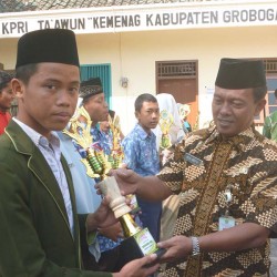 Penyerahan Piala KSM dan Aksioma Tingkat Kabupaten Tahun 2015 (3)