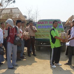 Bantuan Kebakaran dan Air Bersih di Dusun Mrico Desa Nglebak Kec. Grobogan (2)