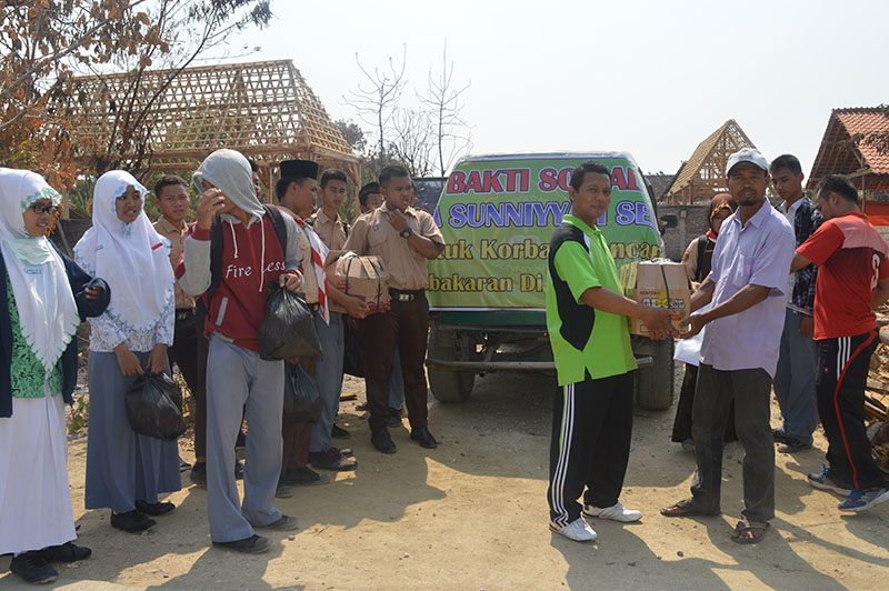 Bantuan Kebakaran dan Air Bersih di Dusun Mrico Desa Nglebak Kec. Grobogan (2)