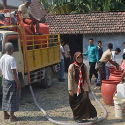 Bantuan Kebakaran dan Air Bersih di Dusun Mrico Desa Nglebak Kec. Grobogan (6)