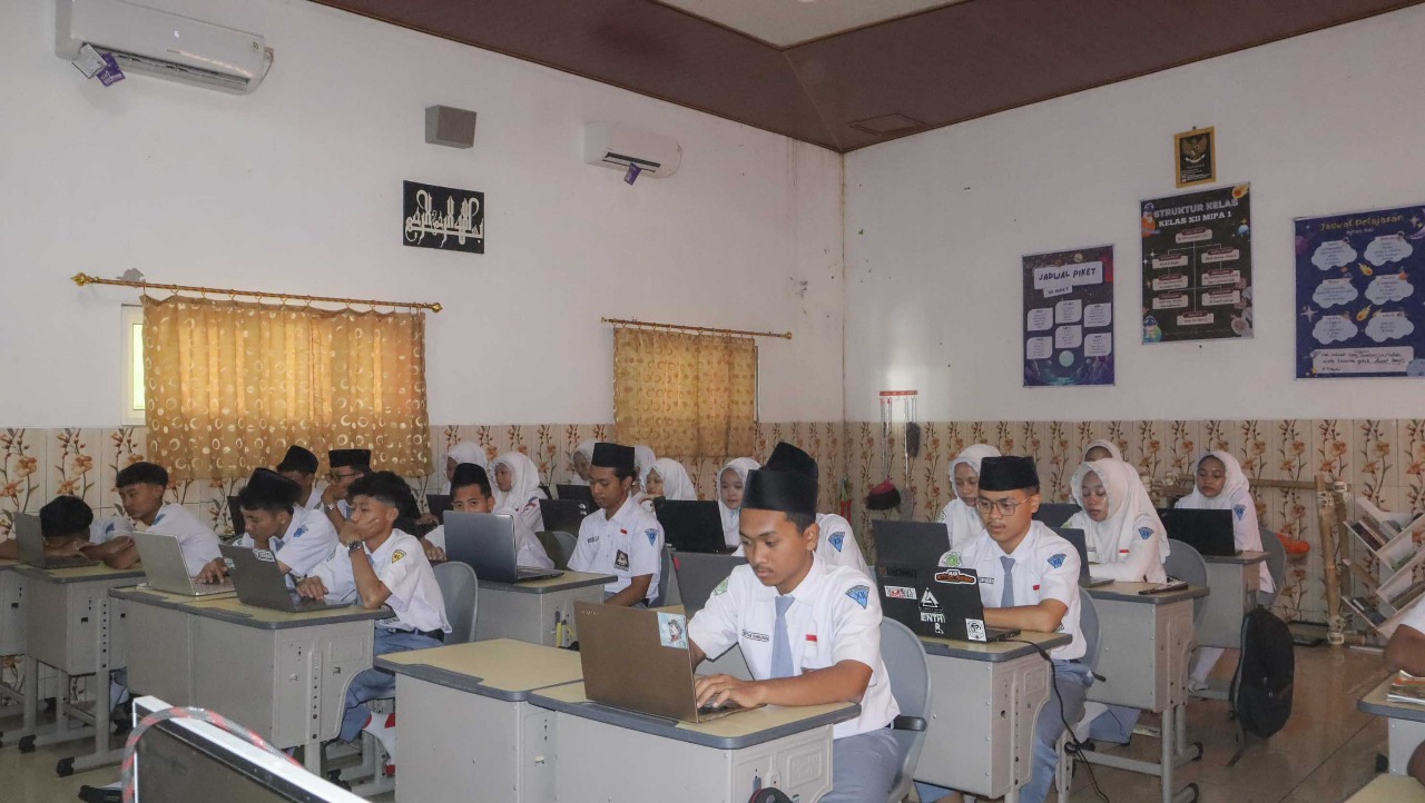 Murid MA Sunniyyah Ikuti Orientasi Pertolongan Pertama pada Luka Psikologis (P3LP) di Sekolah