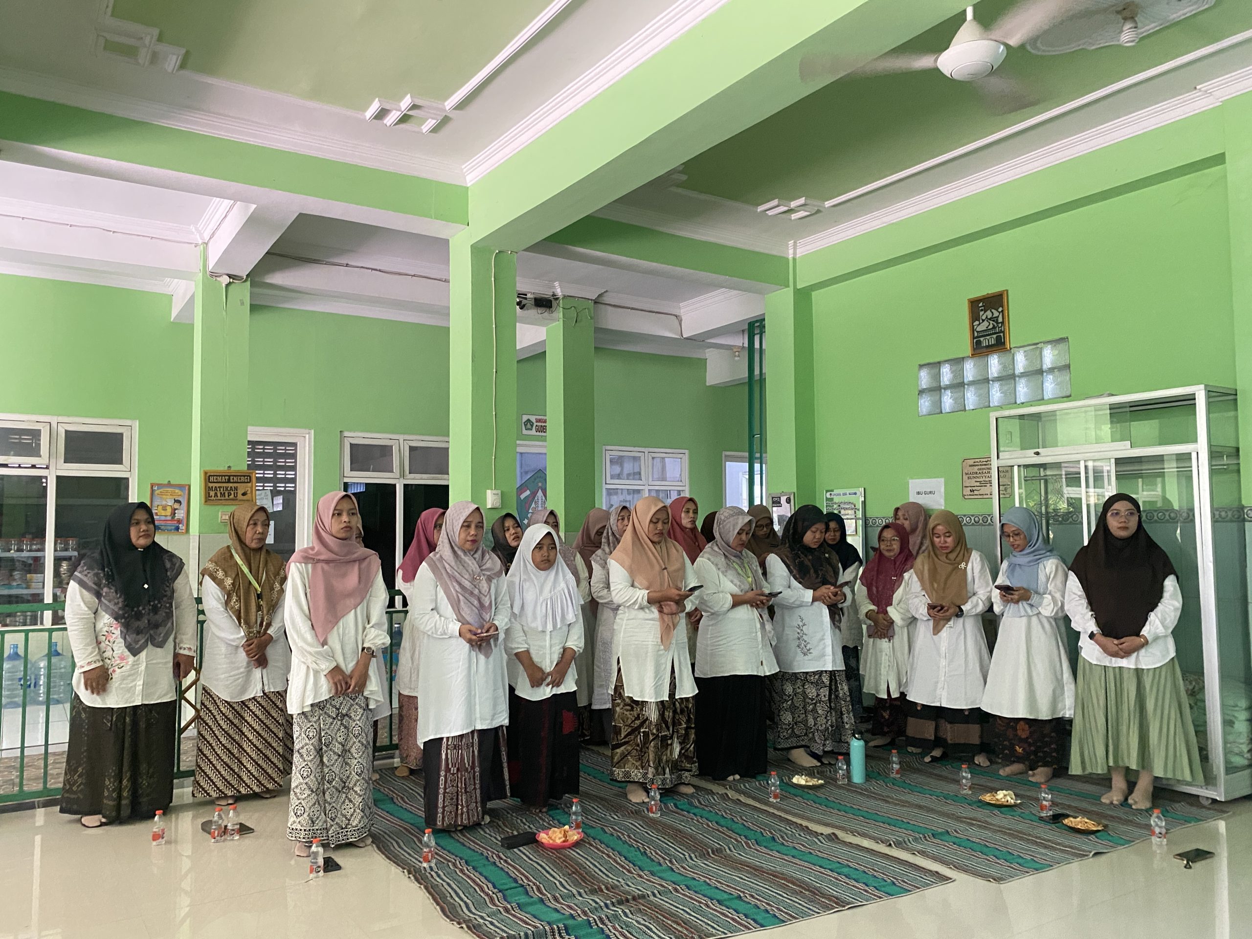 Hari Pertama Haul Perintis, Pendiri, dan Pejuang Madrasah Sunniyyah Selo Diisi Lantunan Sholawat